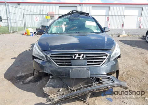2015 Hyundai Sonata Limited z USA, uszkodzony, nr VIN 5NPE34AF7FH250502